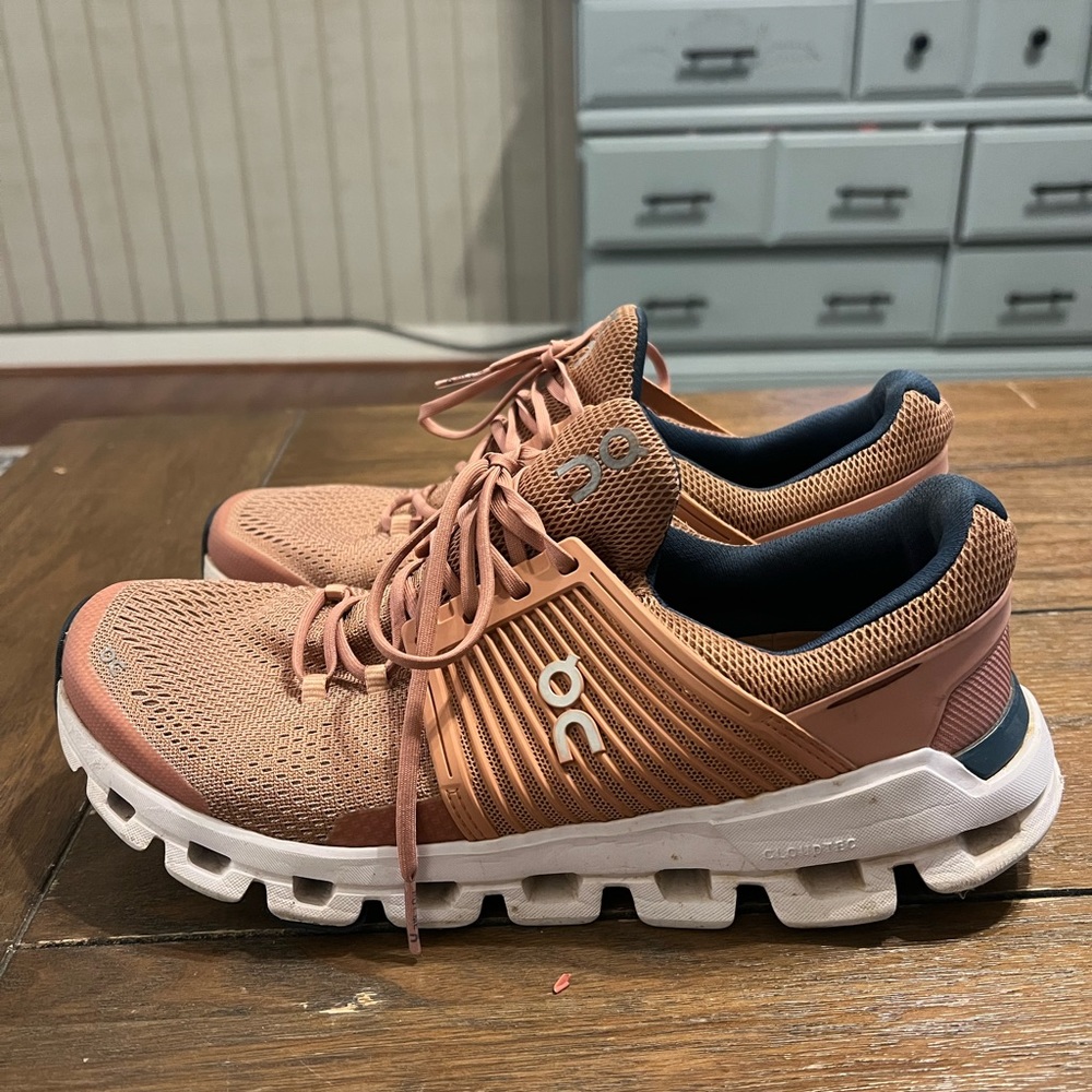 On cloud OC blush running shoes